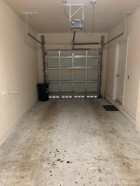 Recientemente alquilado: $1,375 (1 camas, 1 baños, 878 Pies cuadrados)