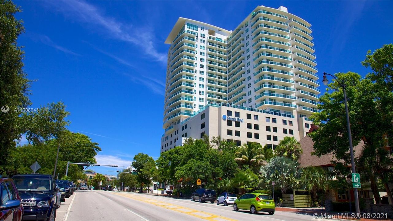 Recently Sold: $500,000 (1 beds, 2 baths, 754 Square Feet)
