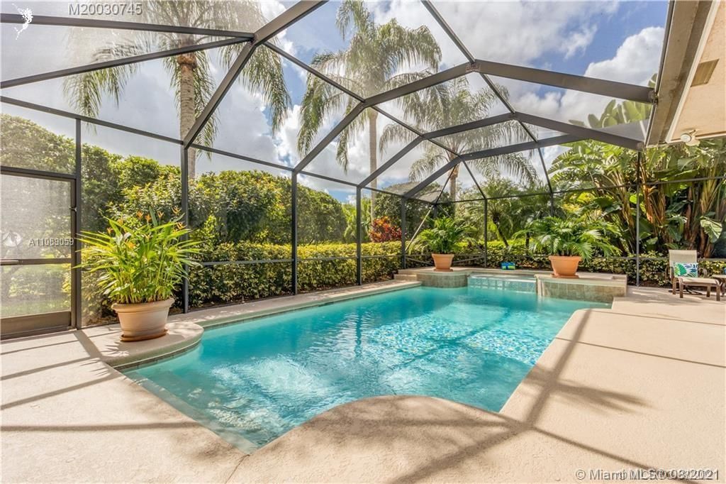 Recently Sold: $750,000 (4 beds, 3 baths, 3066 Square Feet)