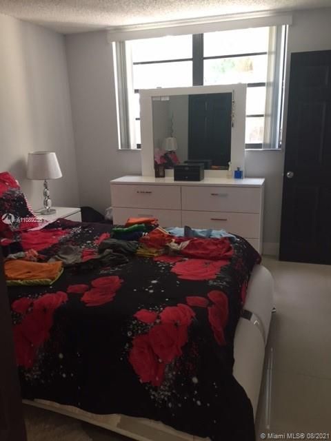 Recently Rented: $1,800 (2 beds, 2 baths, 982 Square Feet)