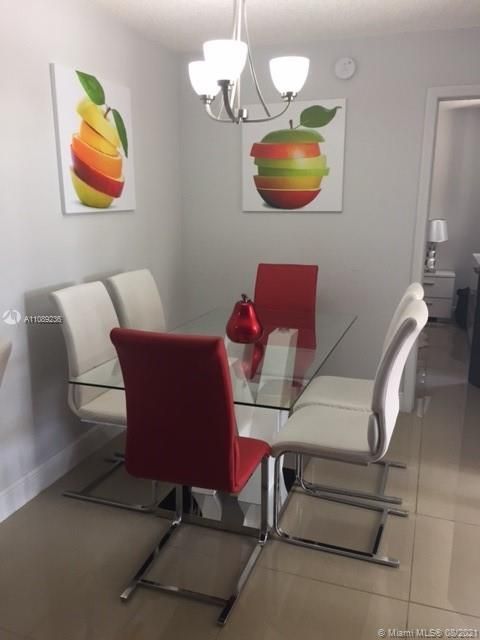 Recently Rented: $1,800 (2 beds, 2 baths, 982 Square Feet)