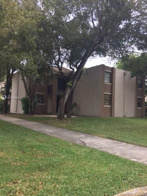 Recently Rented: $1,800 (2 beds, 2 baths, 982 Square Feet)