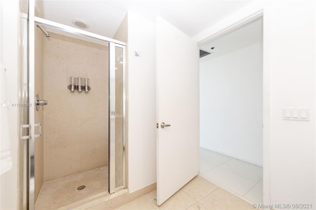 最近售出: $780,000 (2 贝兹, 2 浴室, 1286 平方英尺)