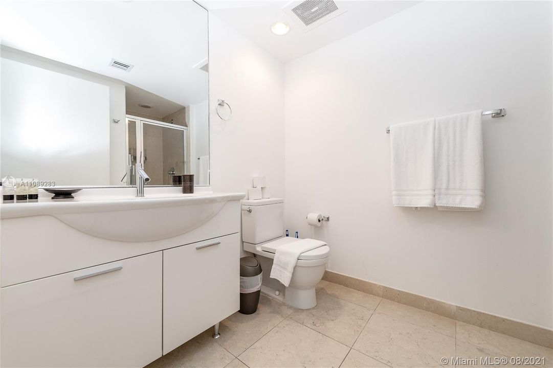 最近售出: $780,000 (2 贝兹, 2 浴室, 1286 平方英尺)
