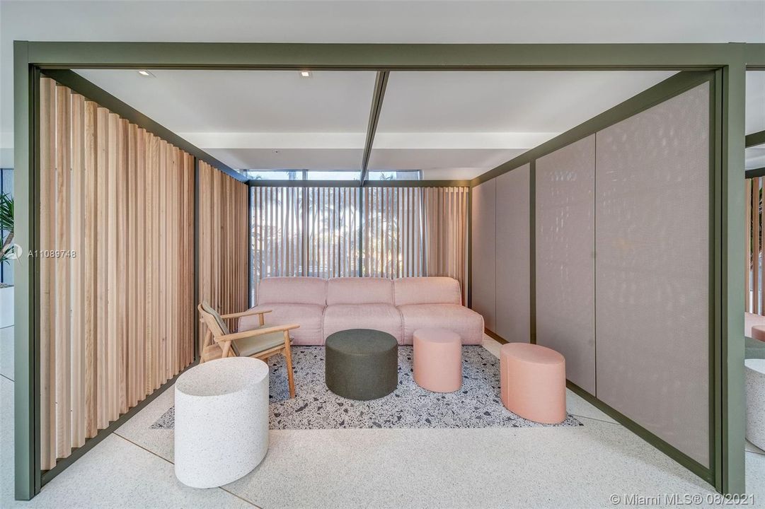 Recently Rented: $3,263 (2 beds, 2 baths, 1346 Square Feet)