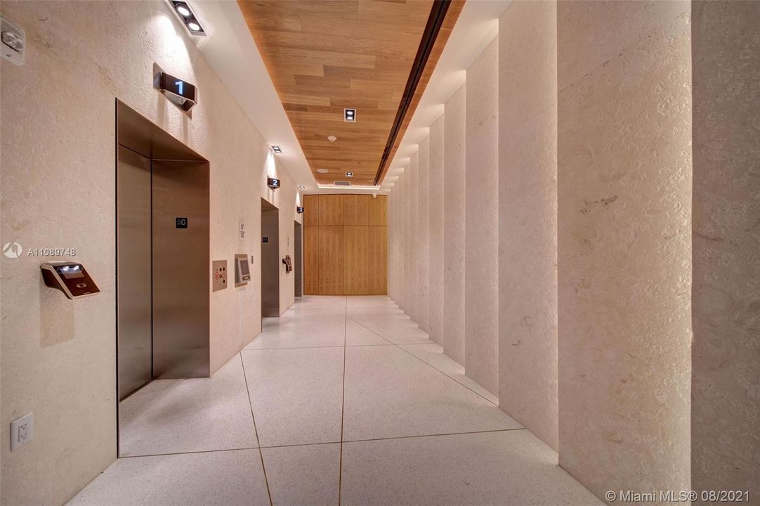 Recently Rented: $3,263 (2 beds, 2 baths, 1346 Square Feet)