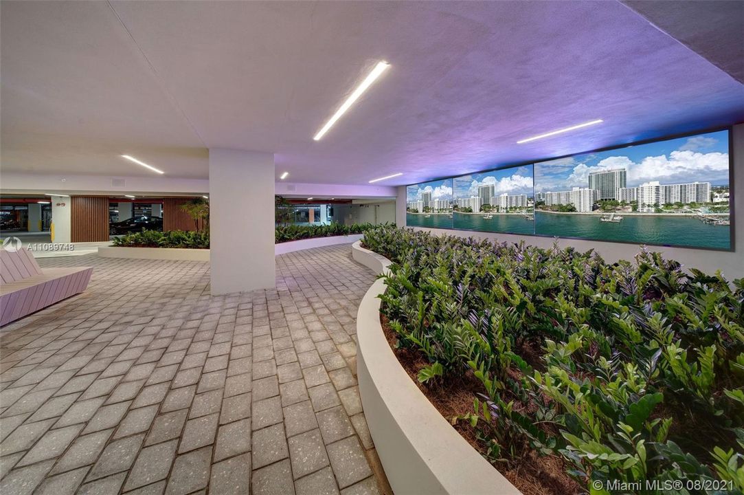 Recently Rented: $3,263 (2 beds, 2 baths, 1346 Square Feet)