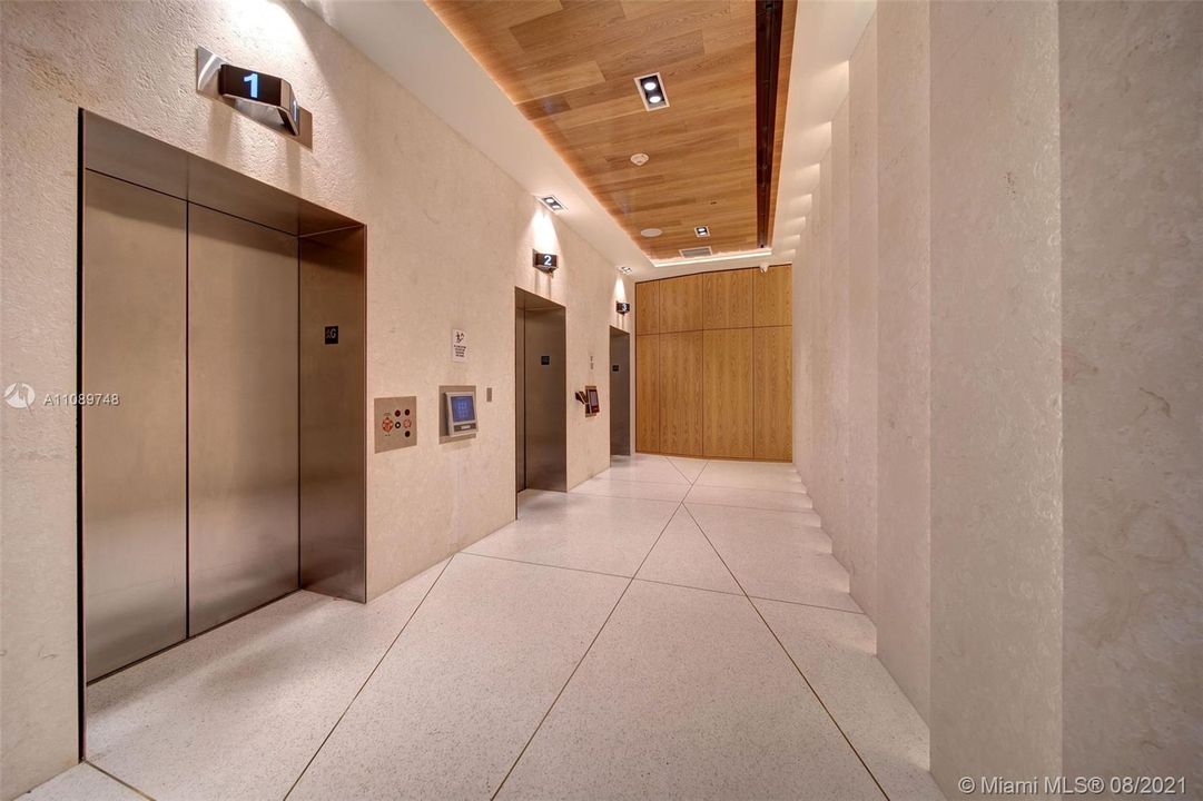 Recently Rented: $3,263 (2 beds, 2 baths, 1346 Square Feet)