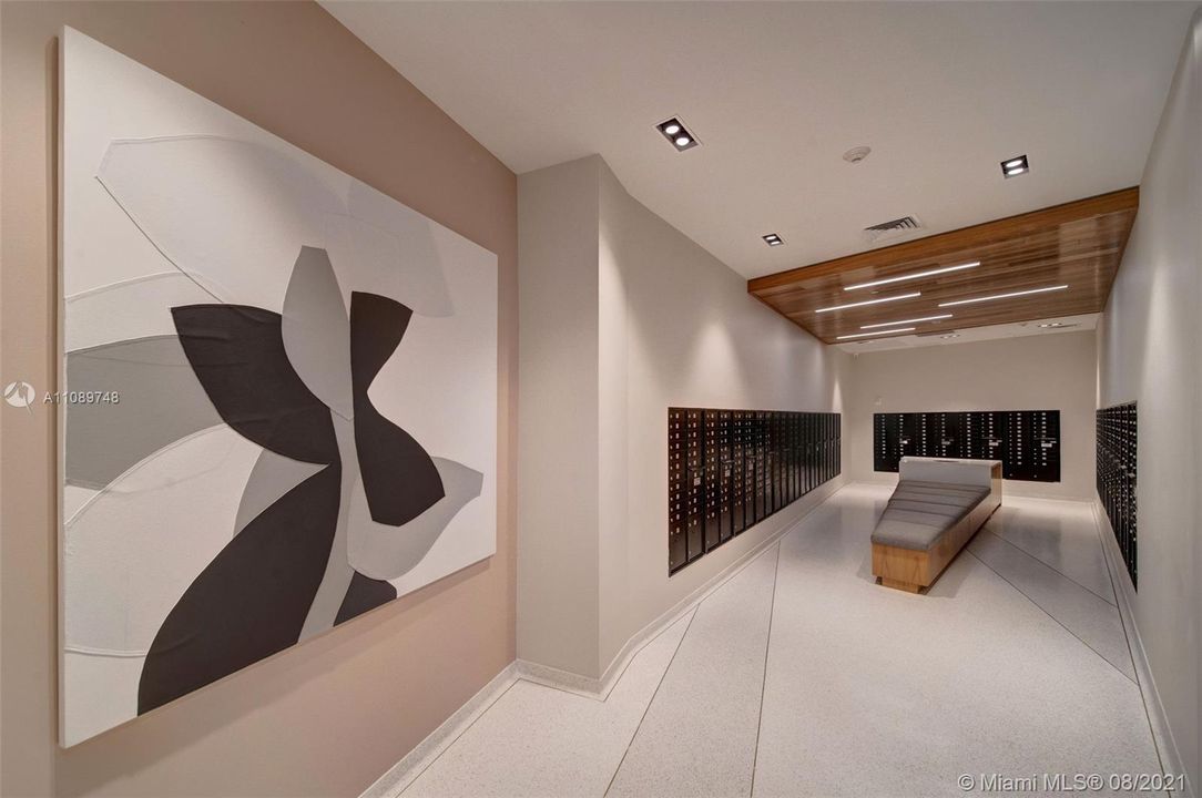 Recently Rented: $3,263 (2 beds, 2 baths, 1346 Square Feet)