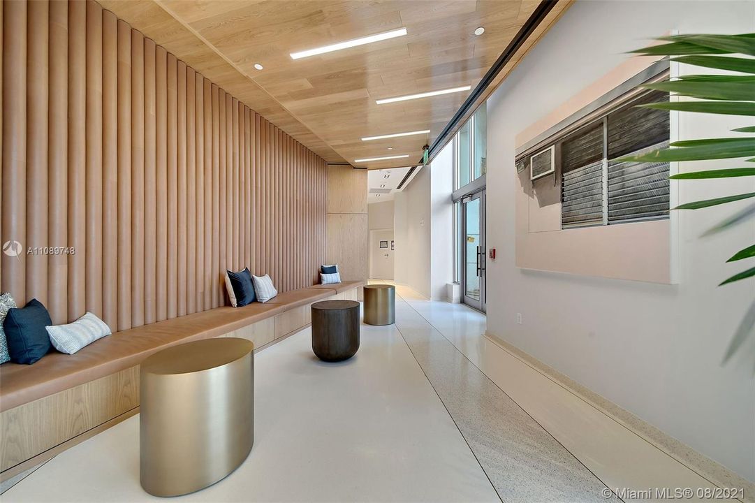 Recently Rented: $3,263 (2 beds, 2 baths, 1346 Square Feet)