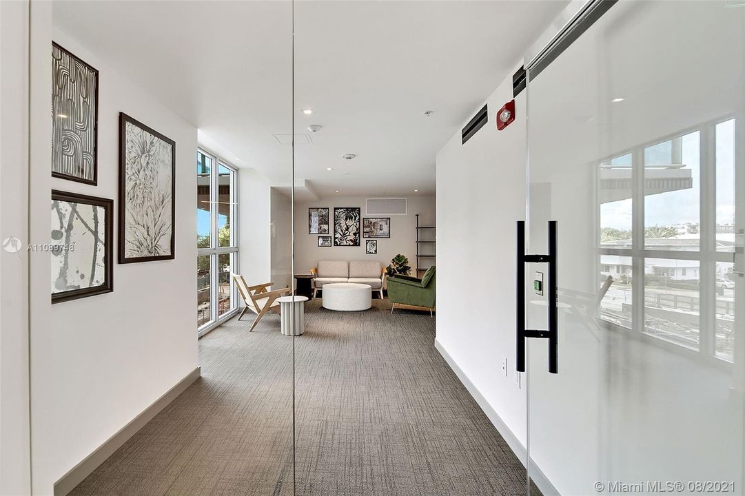 Recently Rented: $3,263 (2 beds, 2 baths, 1346 Square Feet)