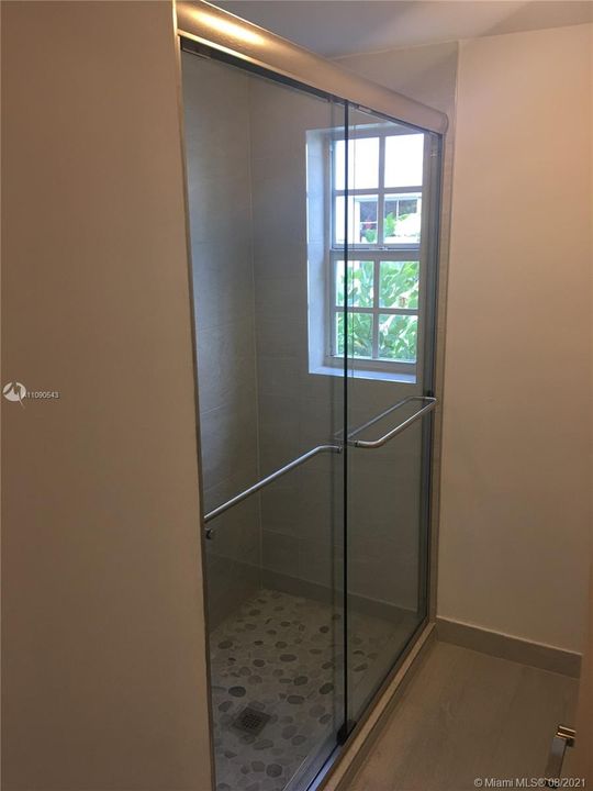 Недавно арендовано: $1,400 (0 спален, 1 ванн, 350 Квадратных фут)