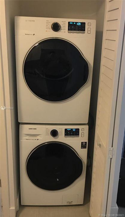 Недавно арендовано: $1,400 (0 спален, 1 ванн, 350 Квадратных фут)