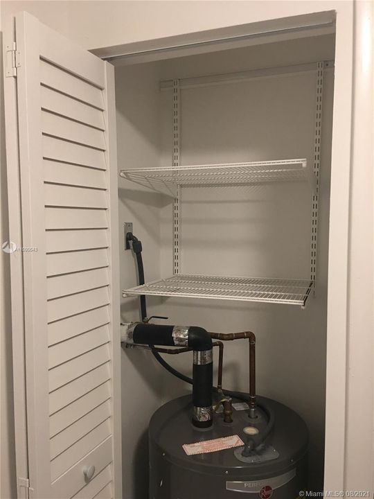 Недавно арендовано: $1,400 (0 спален, 1 ванн, 350 Квадратных фут)