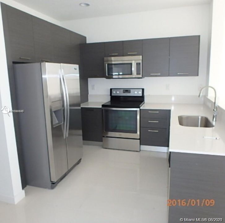 Recently Rented: $1,650 (2 beds, 2 baths, 1120 Square Feet)