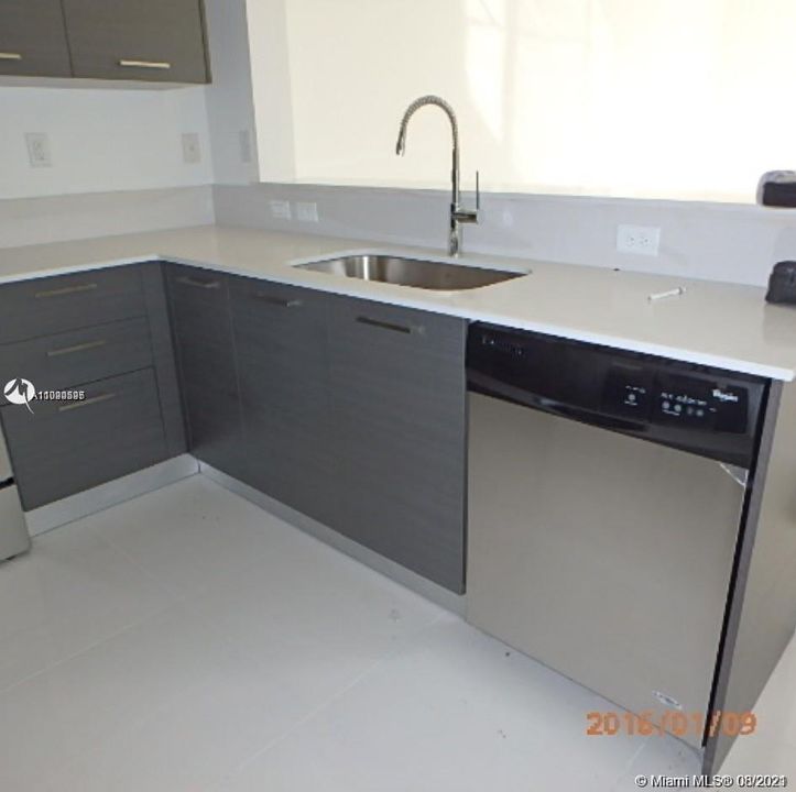 Recently Rented: $1,650 (2 beds, 2 baths, 1120 Square Feet)