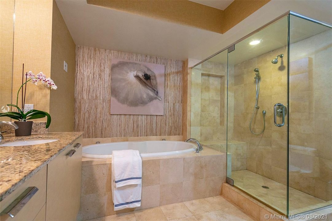 Недавно продано: $1,100,000 (3 спален, 3 ванн, 1841 Квадратных фут)