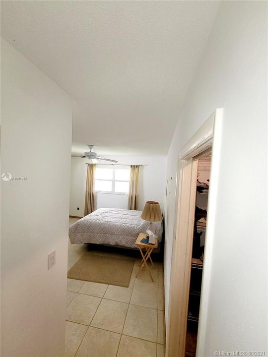 Недавно продано: $240,000 (3 спален, 2 ванн, 1592 Квадратных фут)