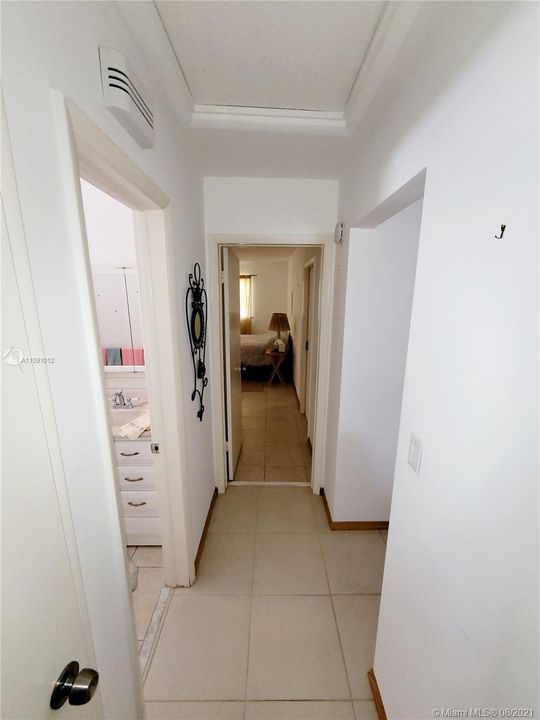 Недавно продано: $240,000 (3 спален, 2 ванн, 1592 Квадратных фут)