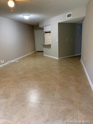 Recently Rented: $1,500 (1 beds, 1 baths, 810 Square Feet)