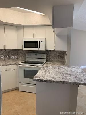 Recently Rented: $1,500 (1 beds, 1 baths, 810 Square Feet)