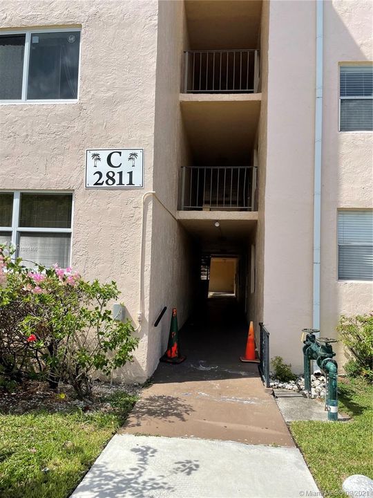 Recently Sold: $48,990 (1 beds, 1 baths, 644 Square Feet)