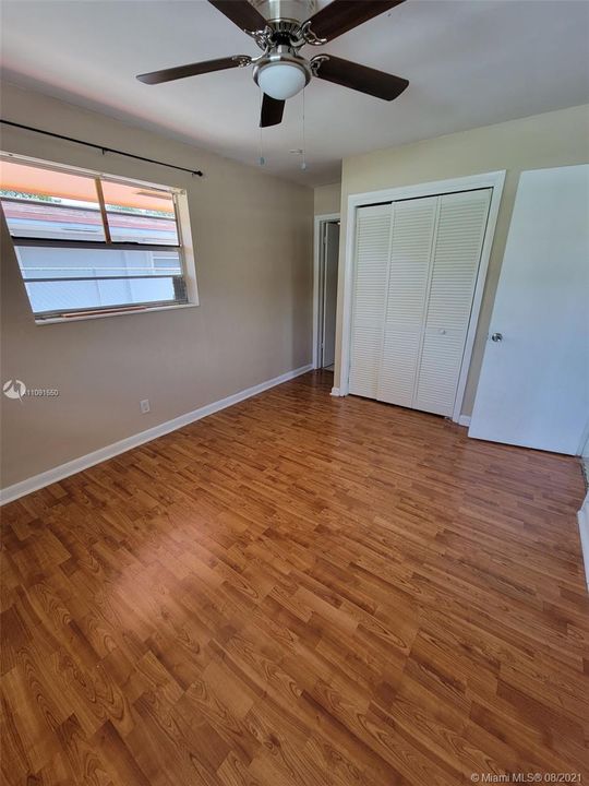 Recently Rented: $1,200 (1 beds, 1 baths, 1722 Square Feet)