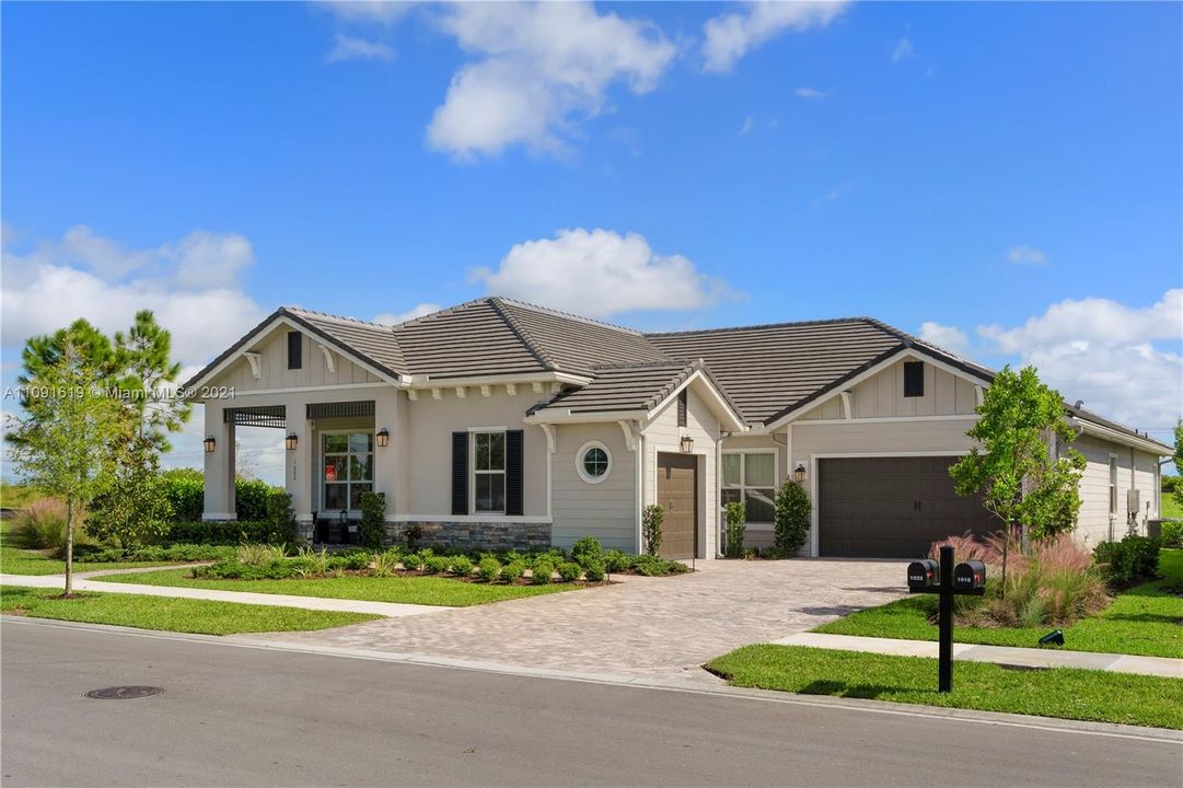 最近售出: $985,000 (4 贝兹, 4 浴室, 3249 平方英尺)