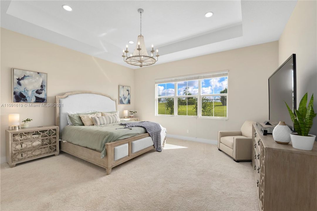 最近售出: $985,000 (4 贝兹, 4 浴室, 3249 平方英尺)