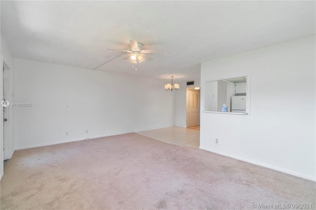 Recently Sold: $62,500 (1 beds, 1 baths, 738 Square Feet)