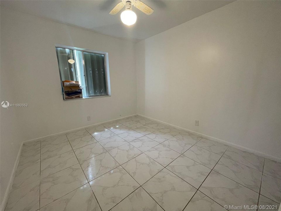 Recently Sold: $85,000 (1 beds, 1 baths, 639 Square Feet)
