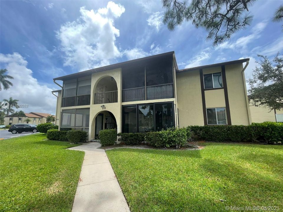 Recently Sold: $85,000 (1 beds, 1 baths, 639 Square Feet)