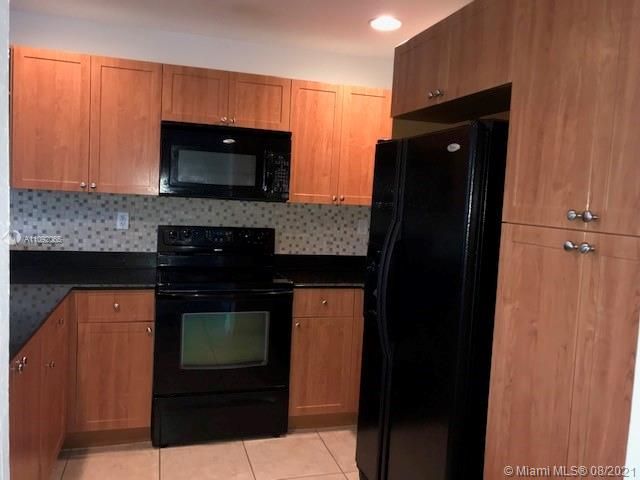 Recently Rented: $2,250 (3 beds, 2 baths, 1256 Square Feet)