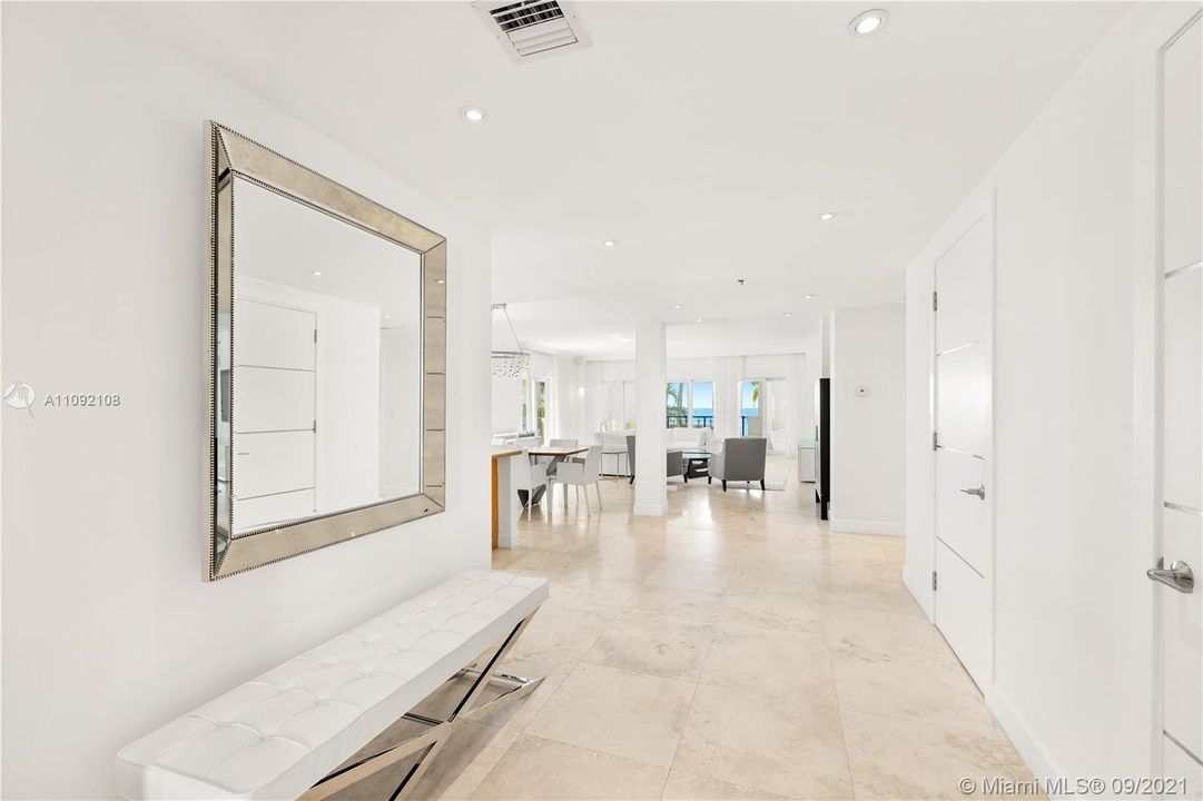 Recently Sold: $2,950,000 (3 beds, 3 baths, 2744 Square Feet)