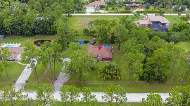 Vendido Recientemente: $450,000 (4 camas, 2 baños, 1971 Pies cuadrados)