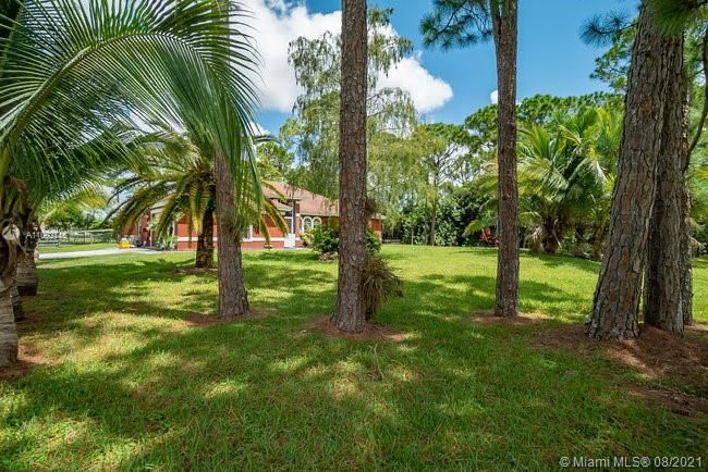 Vendido Recientemente: $450,000 (4 camas, 2 baños, 1971 Pies cuadrados)