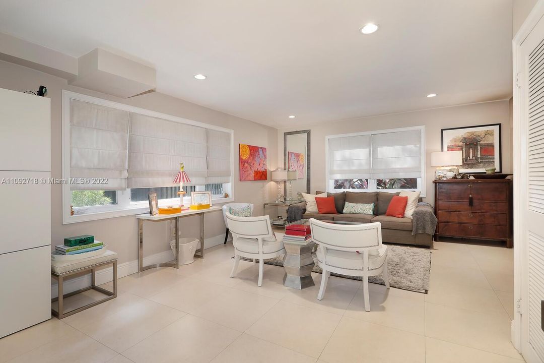 Recently Sold: $1,986,000 (0 beds, 0 baths, 3740 Square Feet)