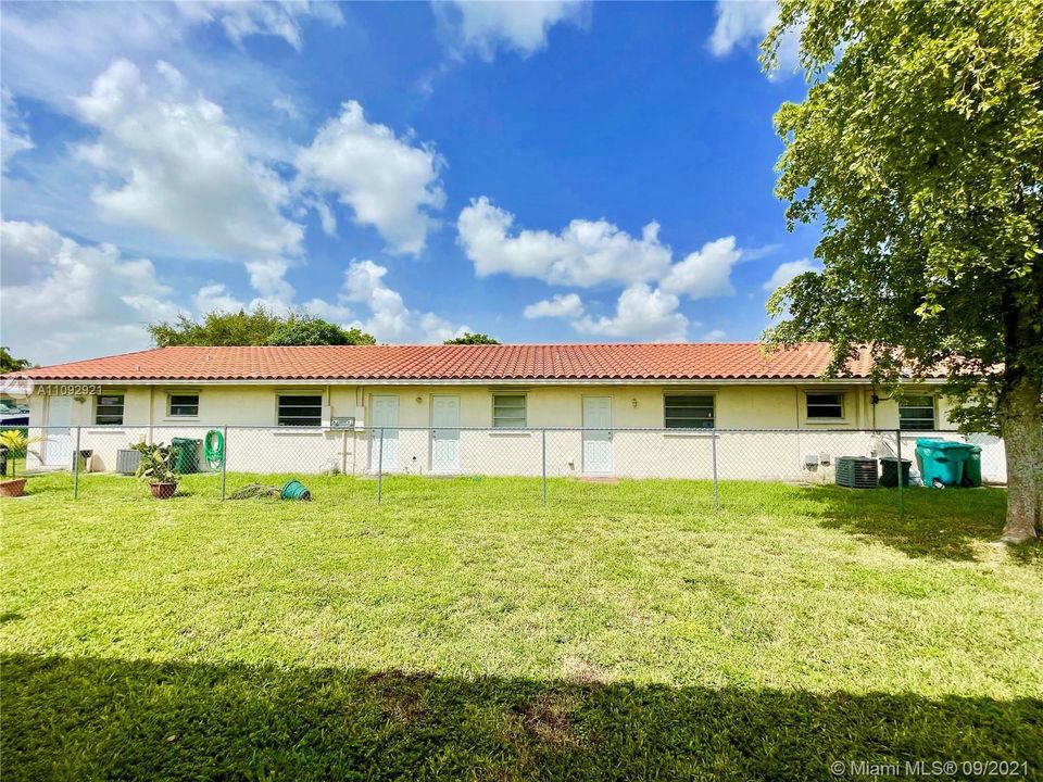 Recently Sold: $585,000 (0 beds, 0 baths, 2071 Square Feet)
