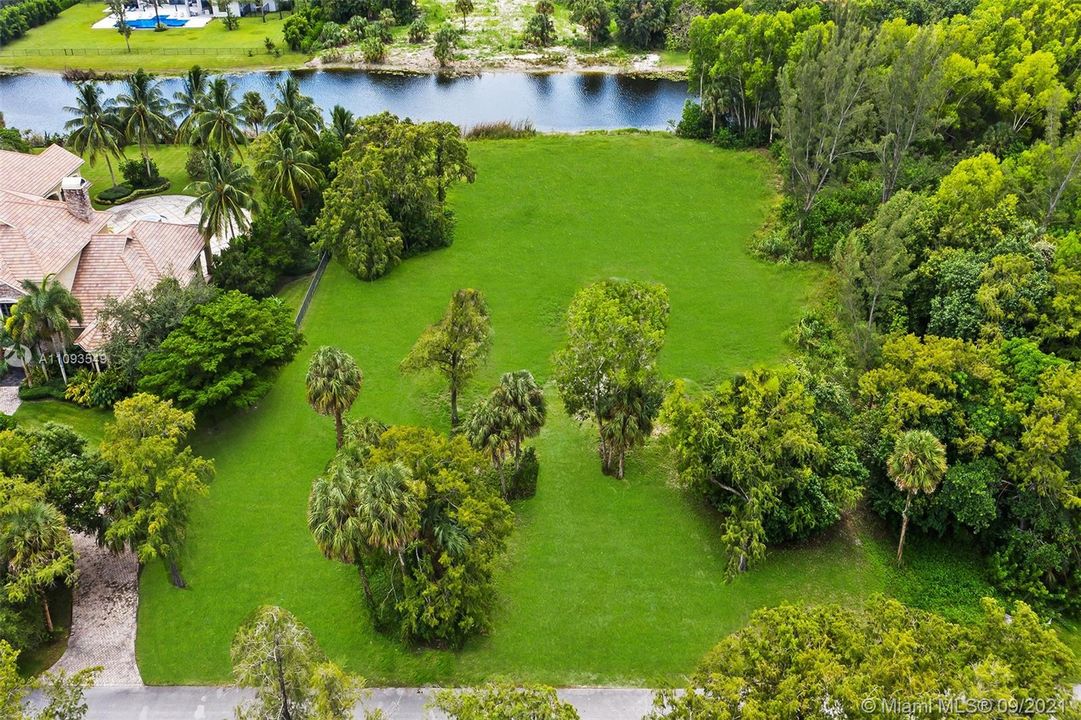 Recently Sold: $1,000,000 (2.10 acres)