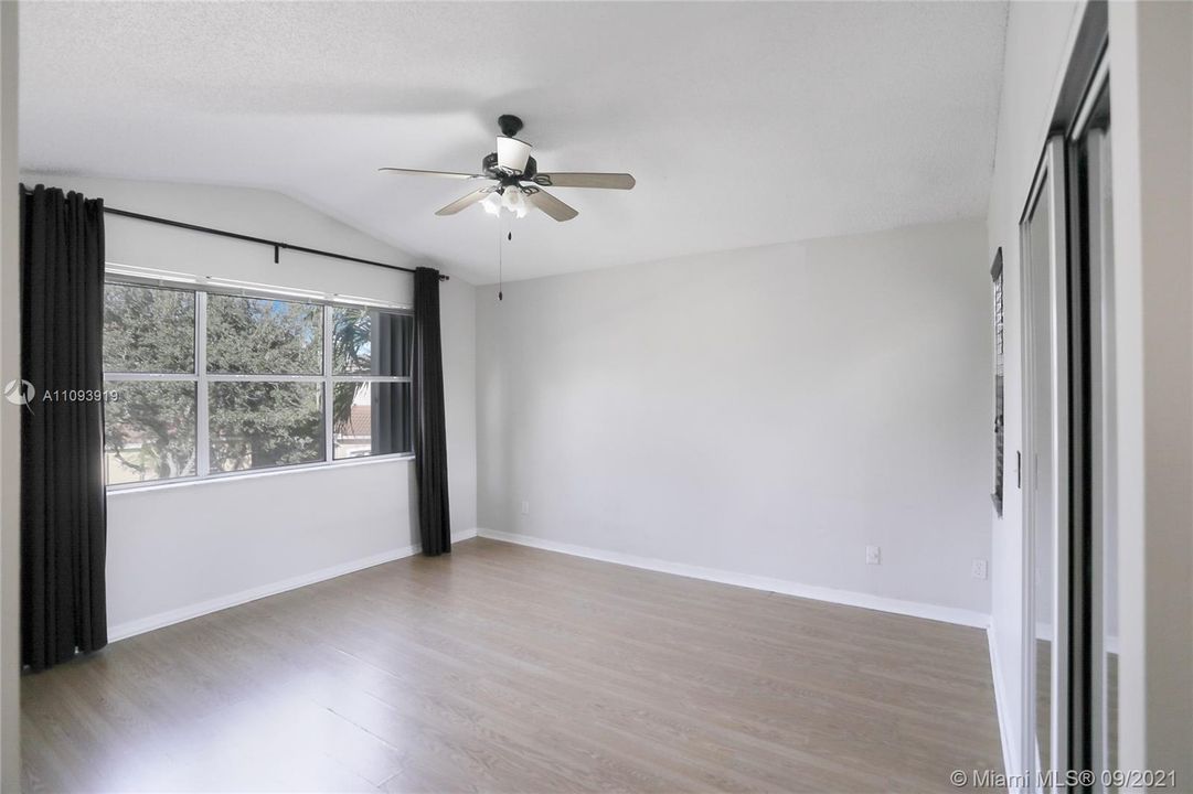 Recently Sold: $515,000 (3 beds, 2 baths, 1685 Square Feet)