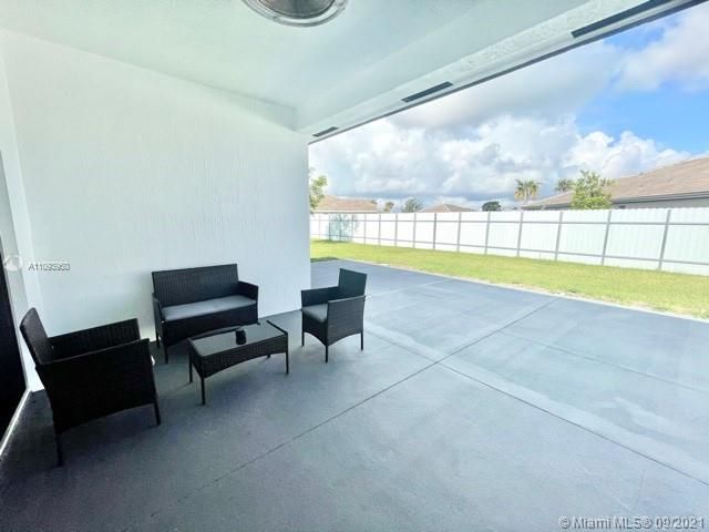 最近租的: $3,500 (3 贝兹, 2 浴室, 1979 平方英尺)