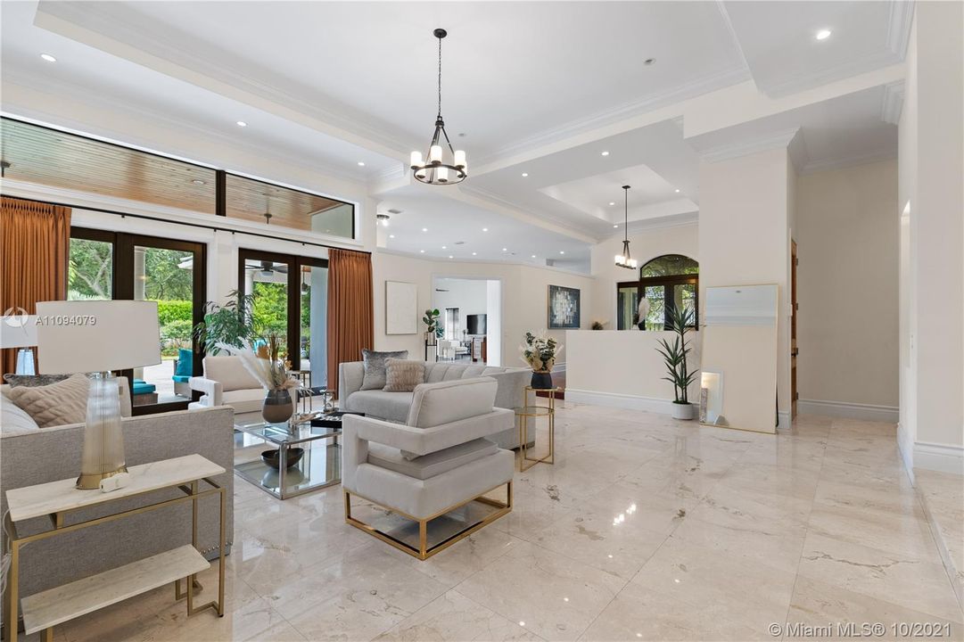 Recently Sold: $2,100,000 (5 beds, 5 baths, 4351 Square Feet)
