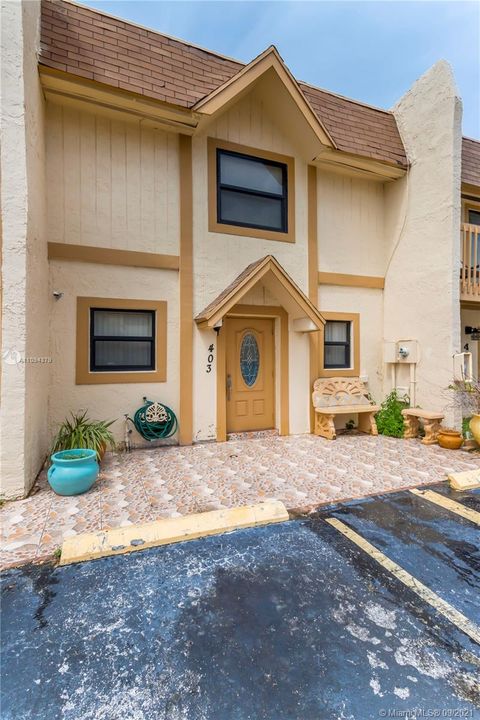 Recently Sold: $220,000 (2 beds, 2 baths, 1260 Square Feet)