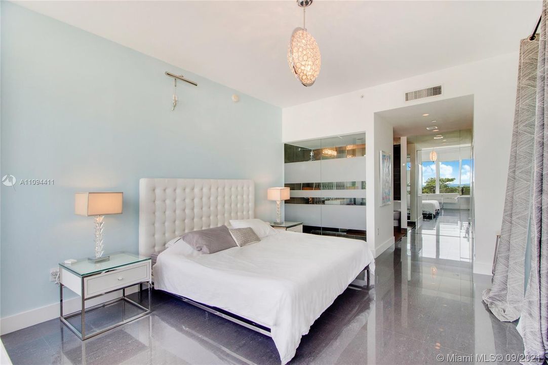 Recently Sold: $1,585,000 (3 beds, 2 baths, 0 Square Feet)