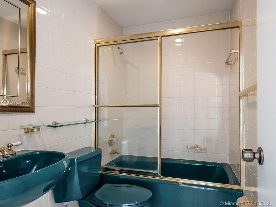 最近售出: $580,000 (2 贝兹, 2 浴室, 1311 平方英尺)