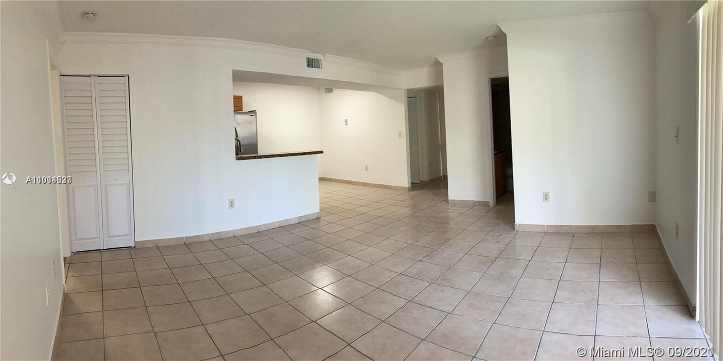 Недавно арендовано: $1,650 (2 спален, 2 ванн, 1016 Квадратных фут)