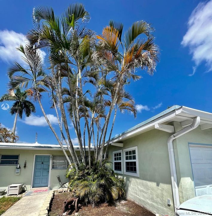 Recently Sold: $549,000 (3 beds, 2 baths, 1450 Square Feet)
