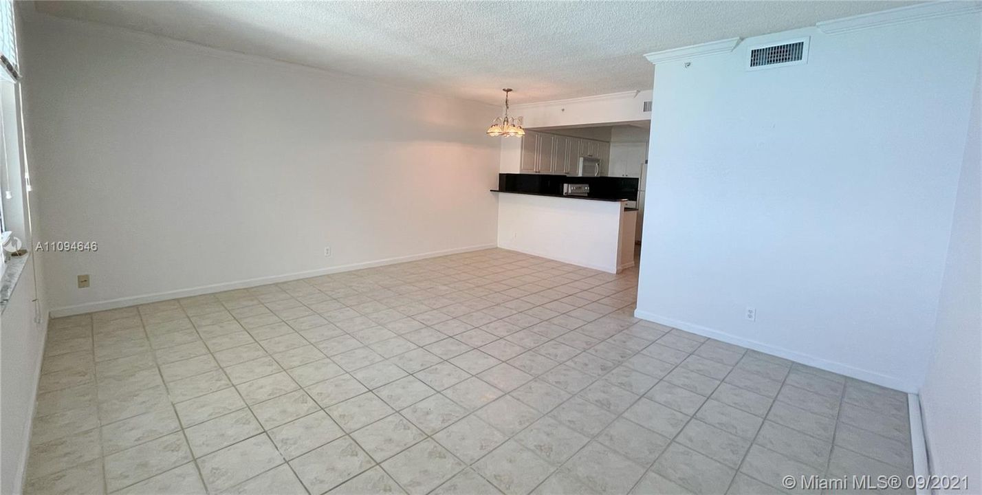 Recently Rented: $1,800 (0 beds, 1 baths, 486 Square Feet)