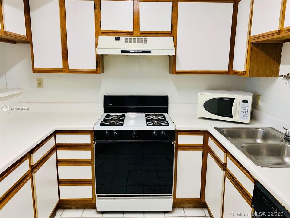 Vendido Recientemente: $150,000 (1 camas, 1 baños, 693 Pies cuadrados)