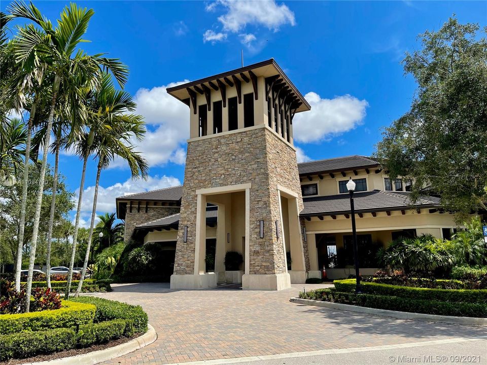 Recently Sold: $1,599,900 (6 beds, 6 baths, 3695 Square Feet)